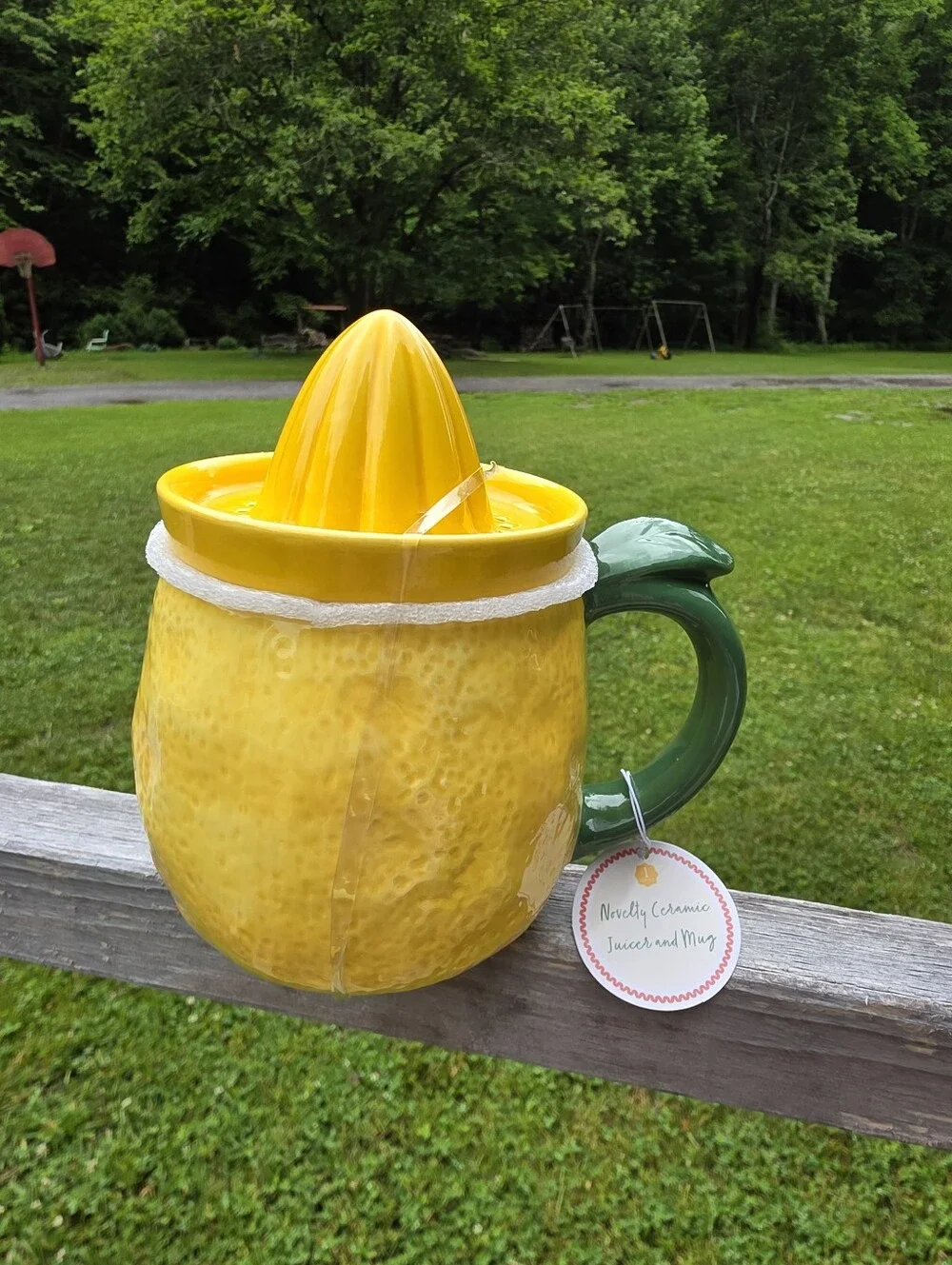 Target Bullseye's Playground Novelty Ceramic Juicer and Mug LEMON (NEW)